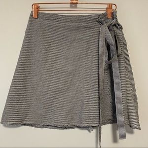 EUC brandy Melville blue and white stripe circle wrap skirt